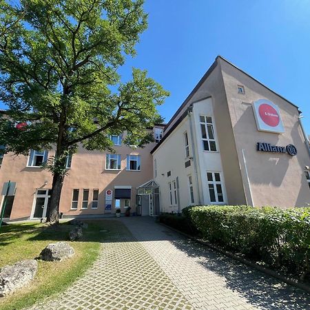 1, 2, Sleep Boardinghouse Unterschleissheim Zentrum Bagian luar foto